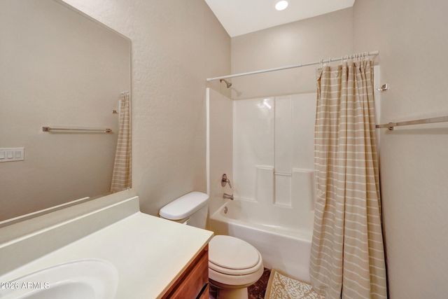 2950 W LOUISE Drive 206, Phoenix, AZ 85027