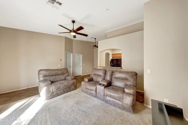 2950 W LOUISE Drive 206, Phoenix, AZ 85027