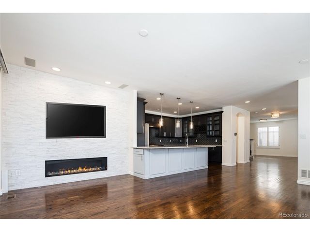 335 N Josephine St A, Denver, CO 80206