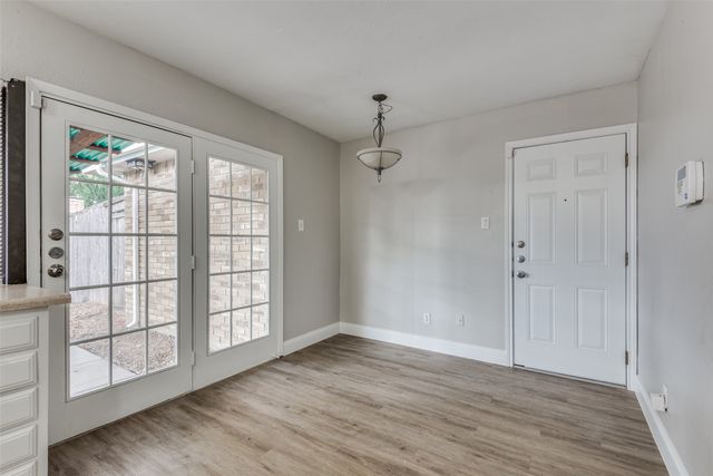 1930 Rambling Ridge Lane, Carrollton, TX 75007