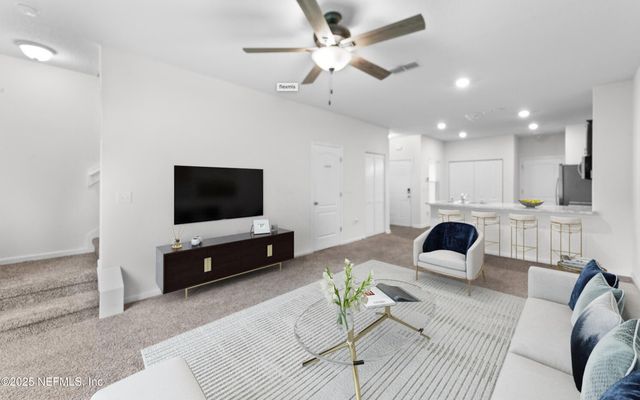 8039 ECHO SPRINGS Road, Jacksonville, FL 32256