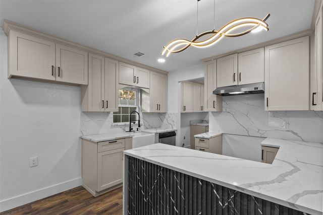 922 S Windomere Avenue, Dallas, TX 75208