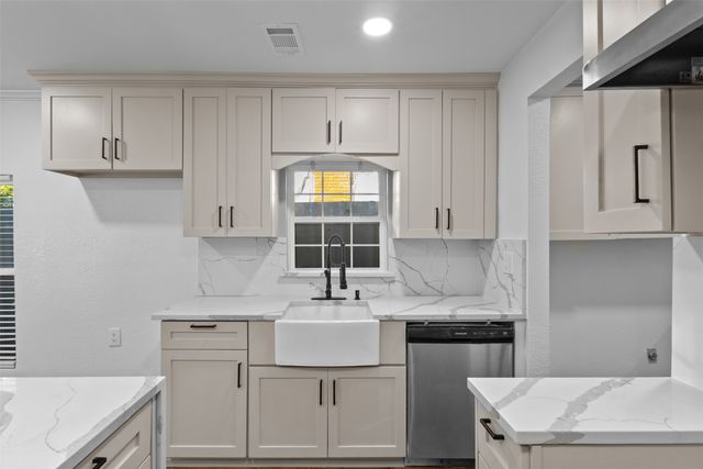 922 S Windomere Avenue, Dallas, TX 75208