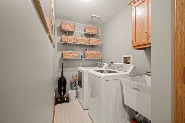 2260 DURAND Drive, Downers Grove, IL 60515