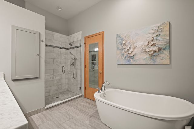 2260 DURAND Drive, Downers Grove, IL 60515