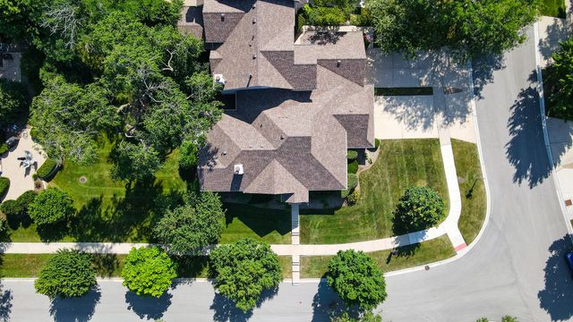 2260 DURAND Drive, Downers Grove, IL 60515