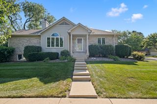 2260 DURAND Drive, Downers Grove, IL 60515