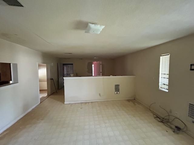 386 MCFARLAND DR, Memphis, TN 38109