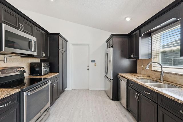 7336 GROTTO AVENUE, Orlando, FL 32812