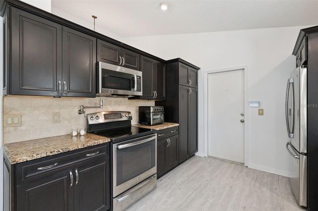 7336 GROTTO AVENUE, Orlando, FL 32812