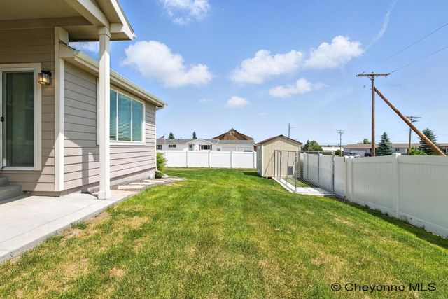 601 BLACK BLVD, Pine Bluffs, WY 82082