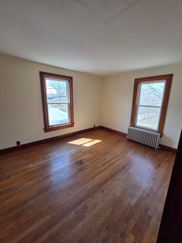 407 Lake Road, St. Albans Town, VT 05478