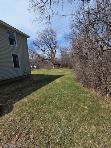 407 Lake Road, St. Albans Town, VT 05478