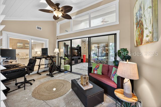 40 Governors Rd Apt 2864, Hilton Head Island, SC 29928