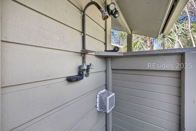 40 Governors Rd Apt 2864, Hilton Head Island, SC 29928