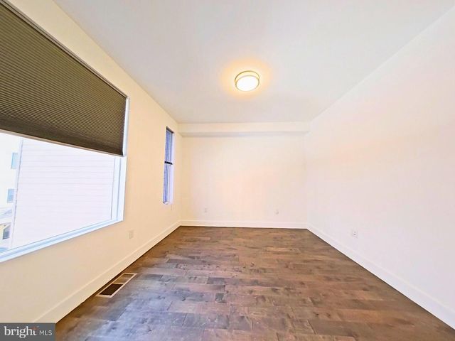 421 WALLACE ST, Philadelphia, PA 19123