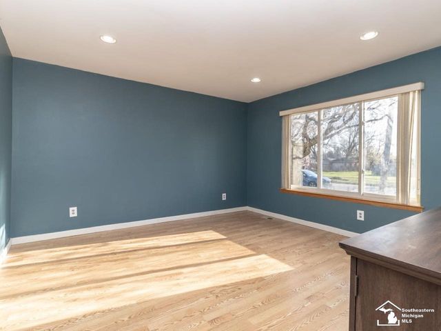 14810 Poplar Street, Southgate, MI 48195