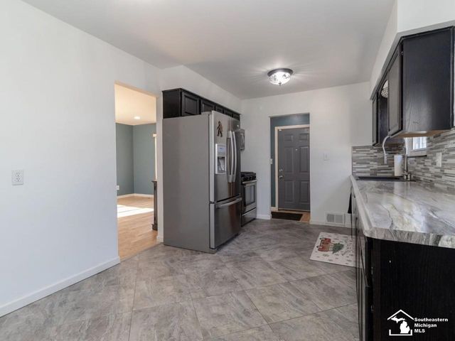 14810 Poplar Street, Southgate, MI 48195