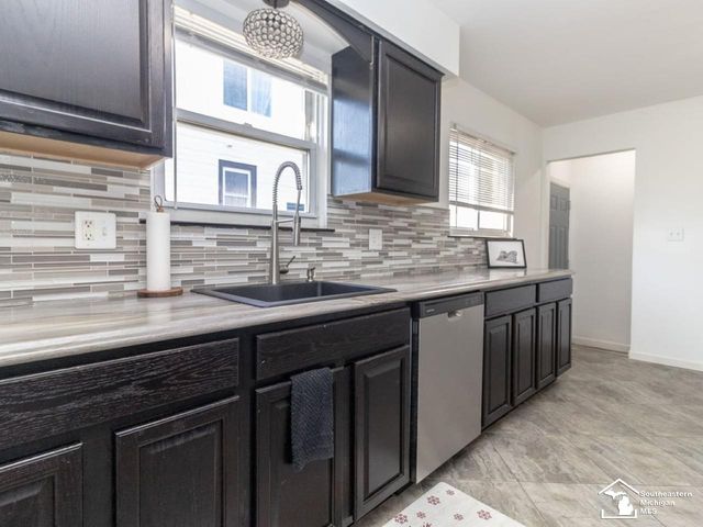 14810 Poplar Street, Southgate, MI 48195