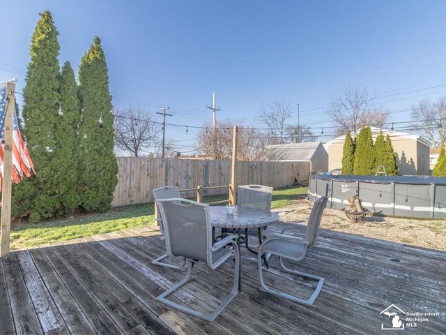 14810 Poplar Street, Southgate, MI 48195