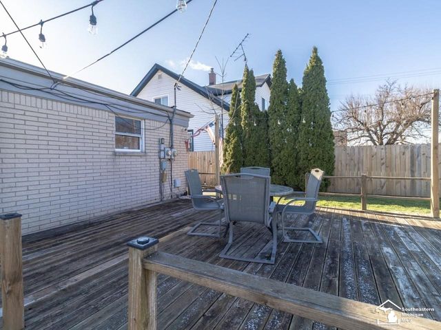 14810 Poplar Street, Southgate, MI 48195