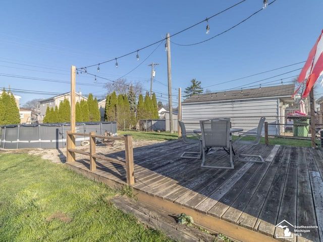 14810 Poplar Street, Southgate, MI 48195