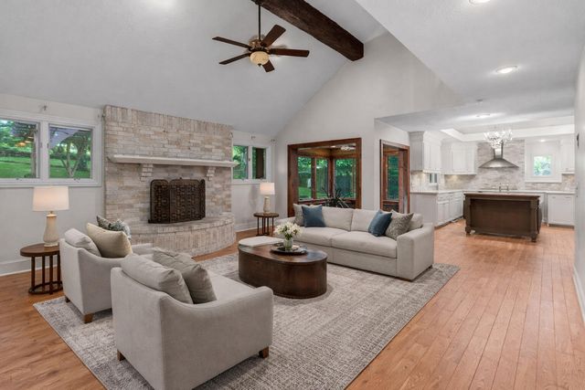 5715 S Kingston Road, Springfield, MO 65804