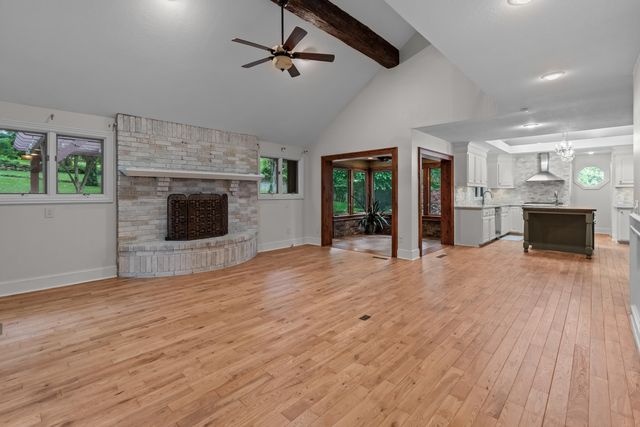 5715 S Kingston Road, Springfield, MO 65804