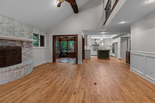 5715 S Kingston Road, Springfield, MO 65804