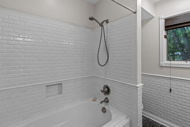 5715 S Kingston Road, Springfield, MO 65804