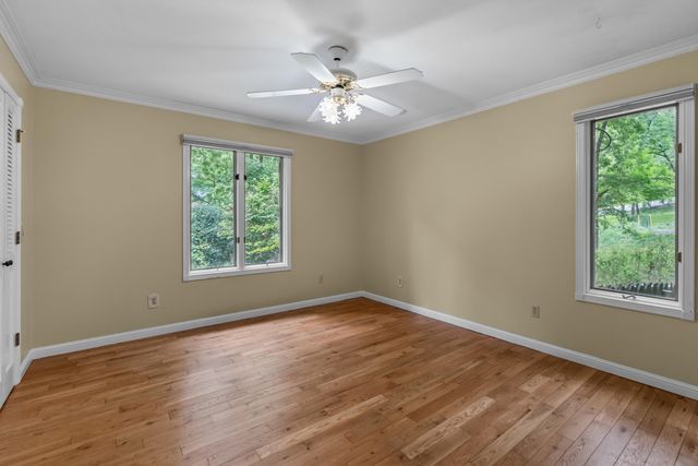 5715 S Kingston Road, Springfield, MO 65804