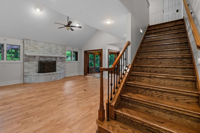 5715 S Kingston Road, Springfield, MO 65804
