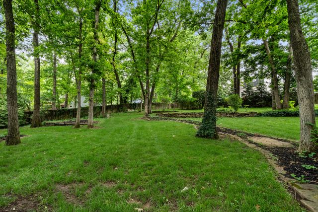 5715 S Kingston Road, Springfield, MO 65804