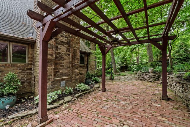 5715 S Kingston Road, Springfield, MO 65804