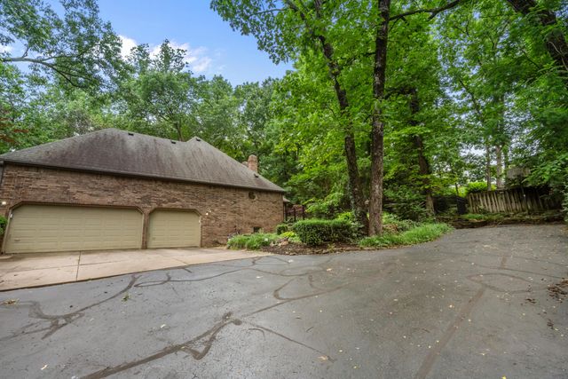 5715 S Kingston Road, Springfield, MO 65804