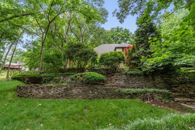 5715 S Kingston Road, Springfield, MO 65804