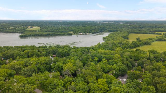 5715 S Kingston Road, Springfield, MO 65804