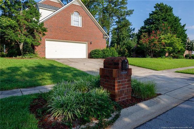 3500 Prestwick Drive, Fayetteville, NC 28303