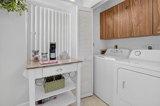 2898 SW 22nd Circle 231b, Delray Beach, FL 33445