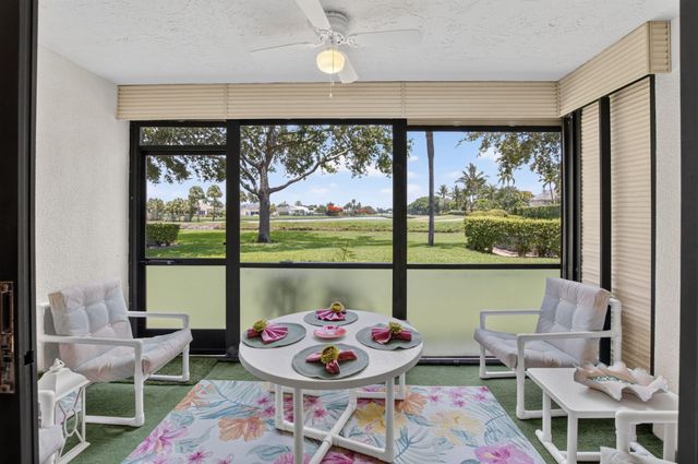 2898 SW 22nd Circle 231b, Delray Beach, FL 33445