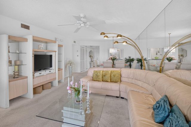 2898 SW 22nd Circle 231b, Delray Beach, FL 33445