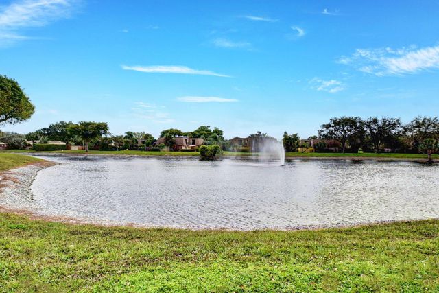 2898 SW 22nd Circle 231b, Delray Beach, FL 33445