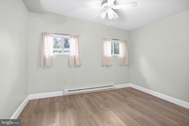 705 HEDGEROW DR, Broomall, PA 19008