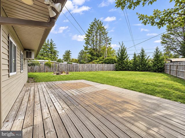 705 HEDGEROW DR, Broomall, PA 19008