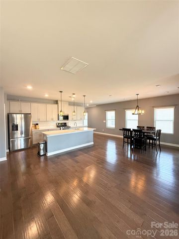 4107 Honey Locust Drive, Charlotte, NC 28215