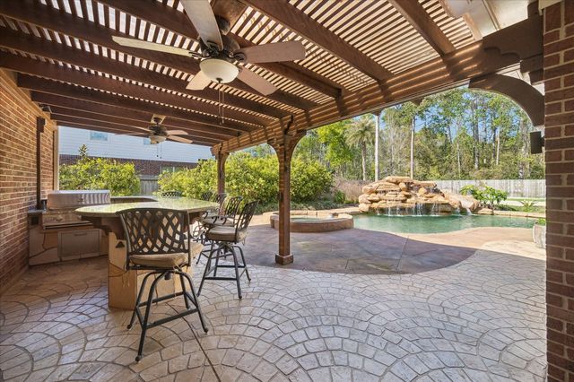 2314 River Blossom Lane, Kingwood, TX 77345