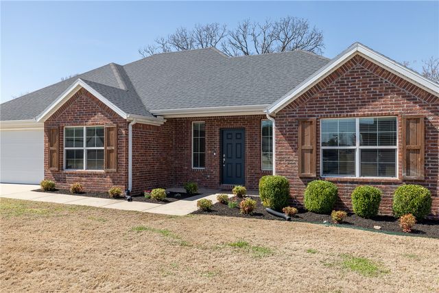 3016 Finch Street, Springdale, AR 72762