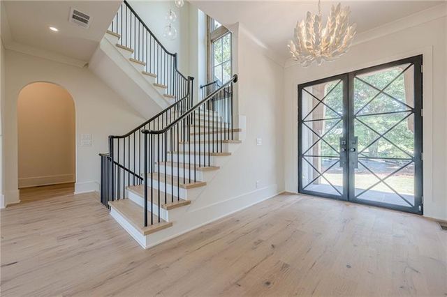 6428 E Cherokee Drive, Canton, GA 30115