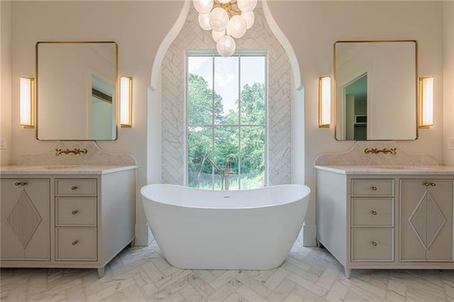 6428 E Cherokee Drive, Canton, GA 30115