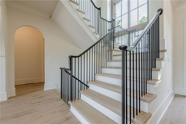 6428 E Cherokee Drive, Canton, GA 30115